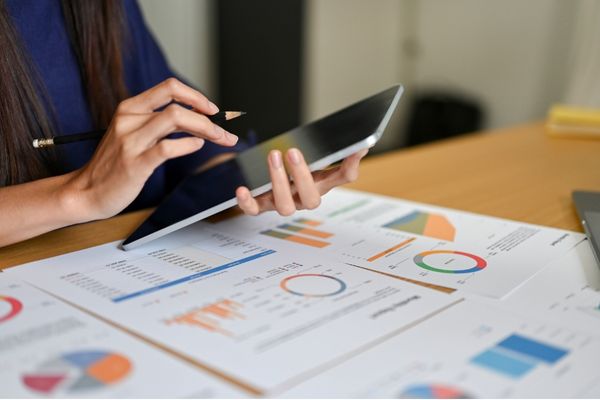 Automatización de procesos administrativos.